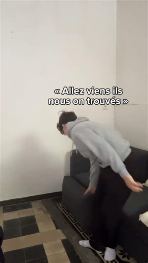 CACHE-CACHE AVEC LA POLICE 👮🏻‍♂️