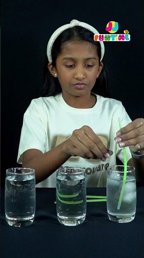 Glow Stick Experiment: Hot vs. Cold Water - See the Difference! 🌟💧 #ScienceExperiment