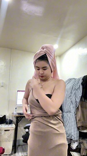 44K views · 664 reactions | We earn 15,000 in 1 DAY?! Phone Rental Meet-Up with our iRent Fam ++ You Call This ‘Showing Off’? Watch WHY We Really Post This #adayinmylife #phonerental #hustlehard | Rj Sobebe | Facebook