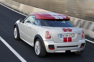 MINI Coupé, tous les moteurs et performances!