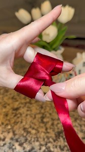 16K views · 131 reactions | Things I wish I knew sooner. Easy way to make a bow. #tutorial #bows #DIY #easy #hacks #fyp #tutorials #diybows | Annaknows | Facebook