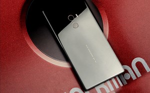 【爱搞机】一台量产的概念机，小米 MIX 上手体验