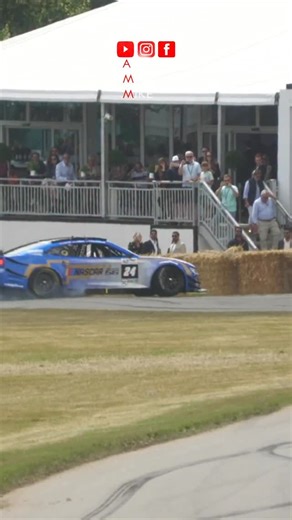 Chevrolet Camaro ZL1 Garage 56 NASCAR GOING TYRE SHREDDING | Automotive Mike