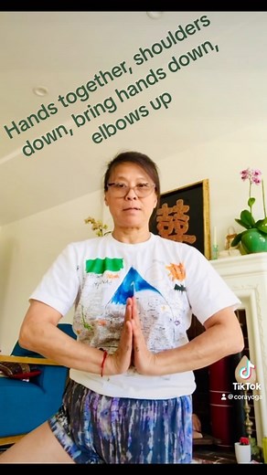 Yoga for Hands 3/10 Taking care of your hands isn’t just about pampering—they’re your tools for daily life. Neglecting hand and wrist care can lead to problems like carpal tunnel or arthritis, which can affect how your neck feels. By doing hand exercises, stretching, and using ergonomic tools, you’re contributing to your overall well-being, including taking care of your neck too! #yogaforhands #yogateacher #hands #handrelief #neckrelief #ogyogi #yogaover60 #yogaover50 #yogabloomtip #yogabloom #c