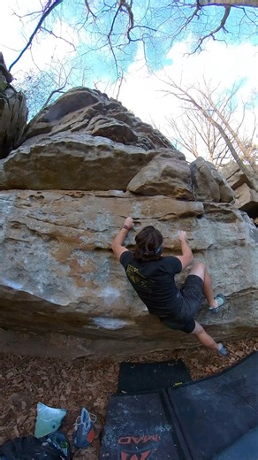 “Holy Roller V3” Stone Fort / Little Rock City #climbing #bouldering #rockclimbing #outdoors