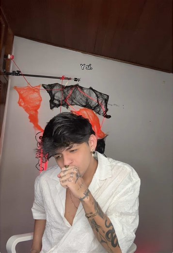 Emotional Kenny Moments: Crying Clips & Heartfelt Quotes