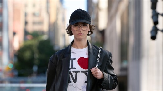 コーチが提案する「個性」というラグジュアリー。遊び心あふれるバッグも視線の的に【2025年春夏 NYコレ】