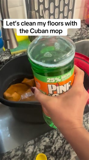 #cubanmop #moppingthecubanway #cleanwithme | Janett Hernandez