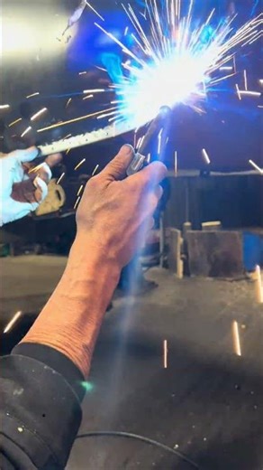 Triumph Spitfire restoration PART 9 - rear wing finisher #triumphspitfire #carrestorationproject