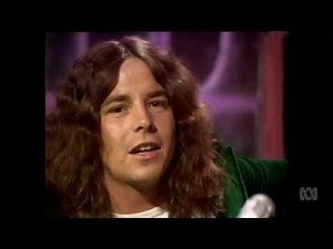 Countdown (Australia)- Molly Meldrum Interviews John Paul Young- December 5, 1976