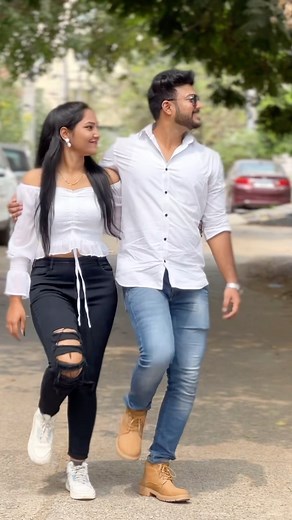 🐝 Sai_Pavani 🐝 on Instagram: "PRAJWALA 😍 song released in JayaAmmulu YouTube channel link in description 🥰 S…NSGRS NSNDP MGMGMP,….. @sreedharsingh.r . . . #prajwala #saipavani #webseries #telugusongs"