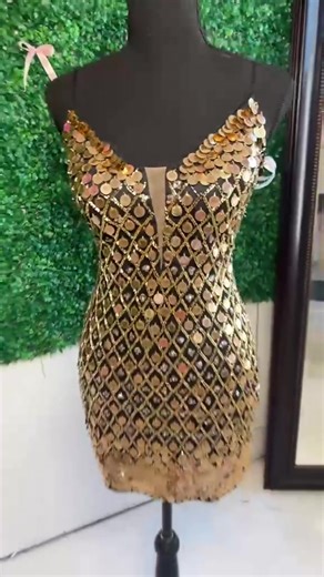 🖤🪩In our gold digging era. #hoco #glitzi