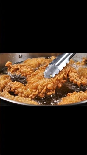 Better Than Chicken? 🐸🍗 Deep Fried Frog Legs!