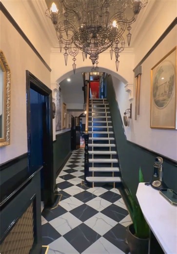 DIY Hallway Makeover: Painting, Gilding & More