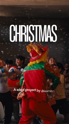 GREGORY TREJO on Instagram: "Gracias Dios por un año lleno de abundancia, el equipo de @dreamersfx.academy llevando sueños a los niños. Como equipo llevando haciendo esto desde el 2021 y no solo eso que este 2026 DREAMERS tendrá su ONG. Gracias a los que estuvieron en la Masterclass esto también es gracias a ustedes. DREAMERS TEAM !!"