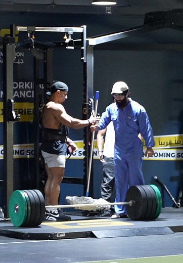 Gym Prank Exposed: Anatoly's Technique Flaw