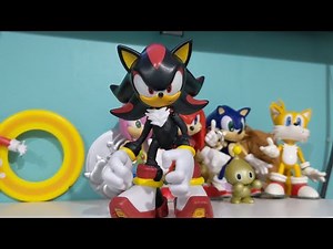 Custom Sonic figure: Resaurus Shadow