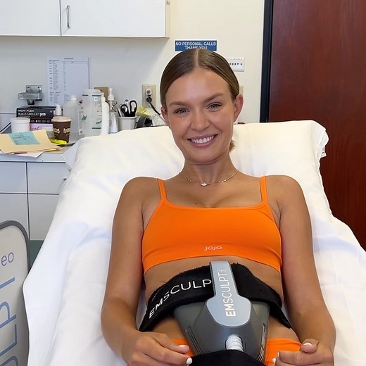 Dr. Raj Kanodia- Doc Hollywood on Instagram: "Victoria secret angel @josephineskriver utilizes Emsculpt Neo as an adjunctive treatment to supercharge her vigorous ab workout routine @btlaesthetics HIFEM initiates intense muscle contractions that are not attainable through voluntary workouts. One session is equivalent to 24,000 crunches and Josephine was able to tolerate the contractions all the way up to 100%"