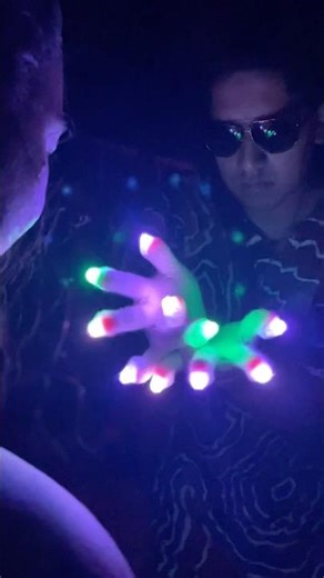 Clockwork #subtronics #gloving #tutting