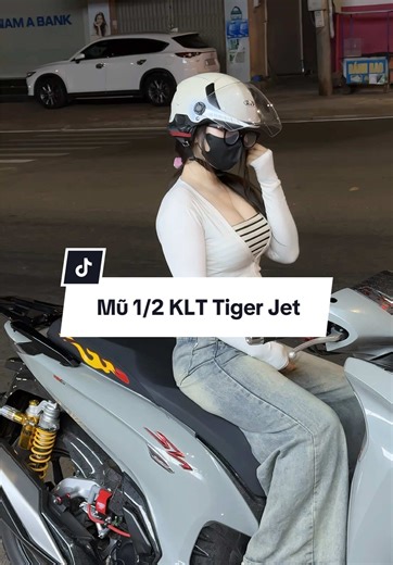 Em nón form đẹp xĩu ở góc trái #klt #mubaohiem #mubaohiemchinhhang #mubaohiemcokinh #mubaohiemdiphuot