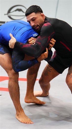Elbow Pass ➡️ RNC 😮‍💨 Andy Varela is looking to add to his highlight reel at #UFCBJJ5! [ Live and FREE on YouTube | FEB 12 THU | 8pmET ] | UFC BJJ