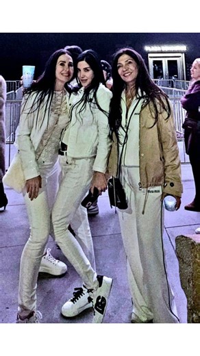 ‎Susan Roshan سوزان روشن‎ on Instagram‎: "A great night with friend and family ✨ Backstreet Boys concert in Las Vegas December 28, 2025 #سوزان_روشن #susanroshan #کنسرت #backstreetboys #live"‎