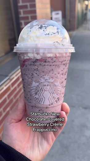 The new Chocolate-Covered Strawberry Crème Frappuccino features blend strawberry puree and Frappuccino chips with milk and ice, layered on top of a splash of strawberry puree and finished with vanilla whipped cream. #starbucks #stsrbucksbsrista #starbucksfrappucino #starbucksvalentine #starbucksvalentinesdaydrink #newatstarbucks #starbucksstrawberryfrappuccinno #chocolatecoveredstrawberries #javachip #frappuccino