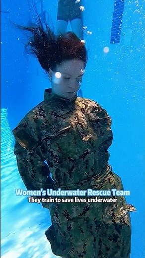Women trained to save lives underwater💪🏻#DiveRescue #waterrescue #underwater #rescue #women
