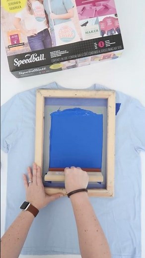 Screen printing with vinyl using 2 colors doesn’t have to be difficult. #vinylproject #htv