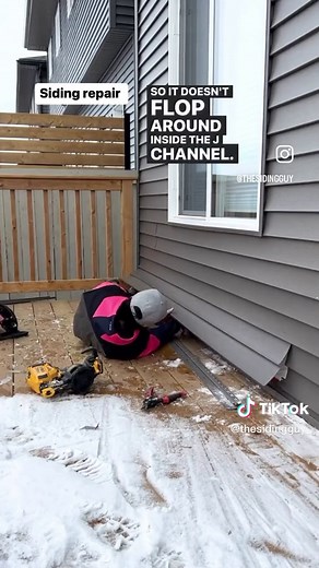 Vinyl Siding Repair and Deck Build | Quick Repair Job Done Efficiently