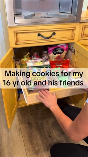 Easy Chocolate Chip Cookie Recipe for Loved Ones