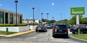 Montgomery bank robbery under investigation