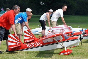 Thousands flock to model air show at Weston Park