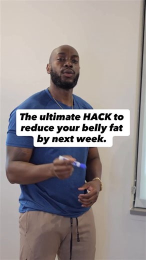 Dr. Akanni Salako | Women’s Weight Loss Coach on Instagram: "Comment “LIST” for my fat loss grocery list. I’ll send it to your DM’s. Here’s how you start shrinking your belly this week 👇🏽 Step 1️⃣ Cut back on belly-bloating foods High-sodium snacks, bread, and dairy? Pause them. Swap for lean protein + veggies + fruit instead. 👉🏽 This alone can flush 2–3 lbs of water weight in DAYS. Step 2️⃣ Hit 30g of protein at breakfast This kills cravings, stabilizes blood sugar, balances hormones, and h