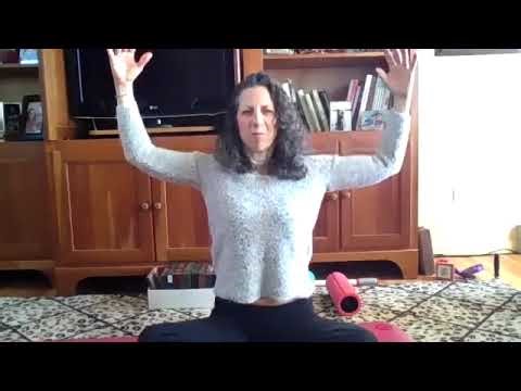 Shoulder stretch to fix tightness from texting or using a computer.