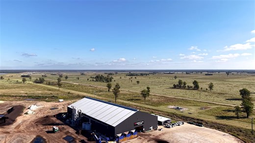 The Perfect Machine Team: Scorpion Reclaimer Unique Pugmill with Blending Hopper Set-up! When Mort & Co came to us with a unique challenge, our team went to work — engineering a customised setup that ticks every box. The result? A powerful combination of our Scorpion Reclaimer and PLC Pugmill with a one-of-a-kind Blending Hopper set up, purpose-built to deliver efficiency, consistency, and serious output. At Precisionscreen, we don’t just supply machines — we build solutions. 💪 If you’ve got a 