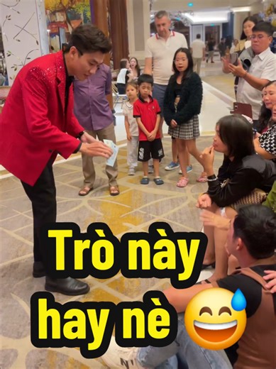 Trò Ảo Thuật Vui Nhộn với Tiền Giả