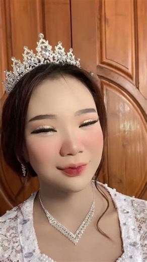 INDONESIAN BRIDAL MAKEUP MAYYINDA MUA MALANG EAST JAVA WA 0895326100494 #makeup #mua #hairdo