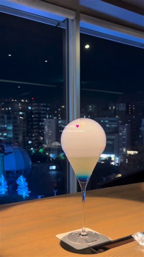 星野愛 on Instagram: "Thanks 2025🩷✨️ ⁡ 着物にドレスにスーツに 毎日バタバタだけど大充実な2025🐍 ⁡ SupernovaからHypernovaへ💫"