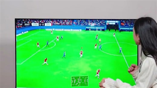 65寸大屏看着敞亮，画质也清晰，实测看看这款电视