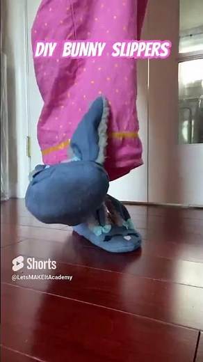 I MADE THE CUTEST CUSTOM BUNNY SLIPPERS! 🐰 #bunny #sewingprojects #diy