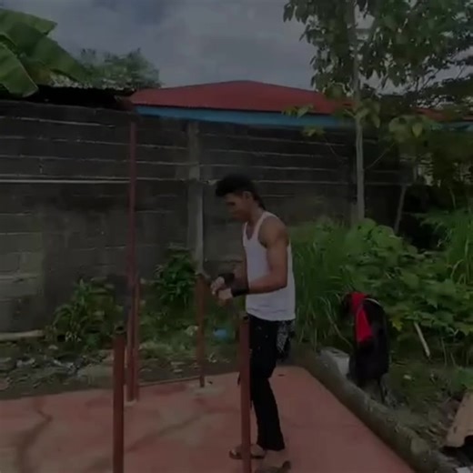 Tumingin pa. Aura 9999 💀 Athlete name: @idoljhovan #hero_calisthenics #foryou