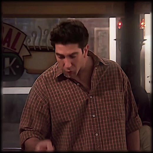 Underrated Moments of Phoebe and Ross in Friends