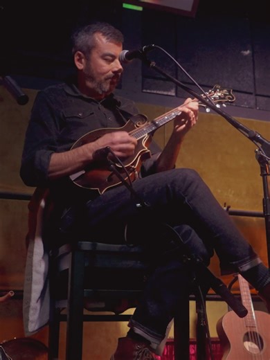 Is there a more chaotic and joyous sound than 4 mandolins playing together? #mandolin