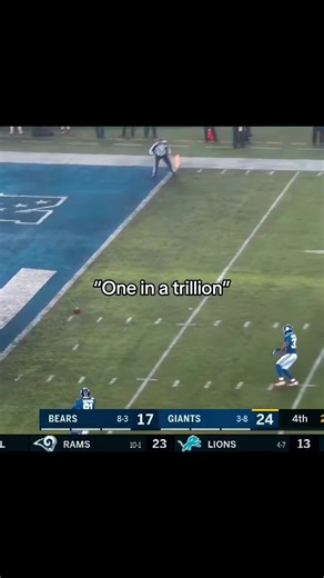 One in a trillion NFL Play🤯 #nfltiktoks #NFL #nflfootball #NFLPlayoffs #usa