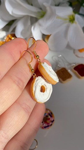 244K views · 6.2K reactions | clay cream cheese is more fun to spread than real cream cheese 路‍♀️說 | MannysMiniatures | Facebook