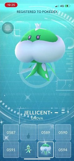 Pokemon GO - Shiny Male Frillish evolves into Shiny Male Jellicent