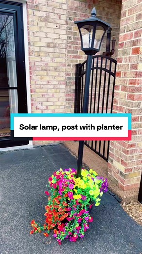 Solar lamp, post with planter#mothersdaygiftideas #tiktokshopcreatorpicks #SolarLights #Planter #lampost @HOODINK
