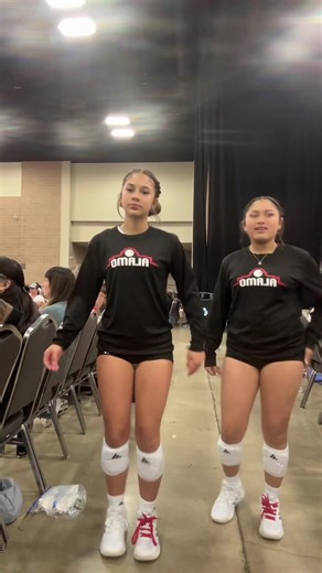 tori (@draketoris)’s video of how to curl your hair