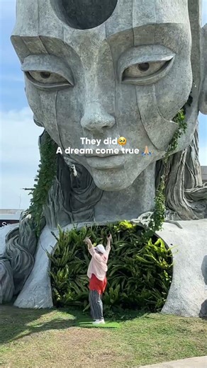 Showing my parents my Bali🥺